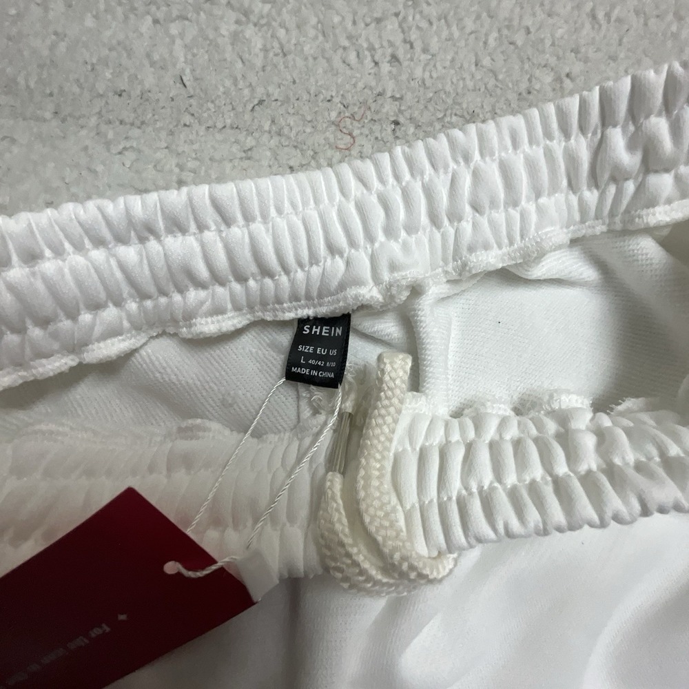 SHEIN Icon Women's Sweatpants Size L White with Black Stars NWT Baggy Athletic - Picture 2 of 9